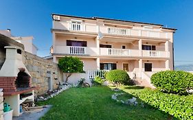 Apartments Dragan